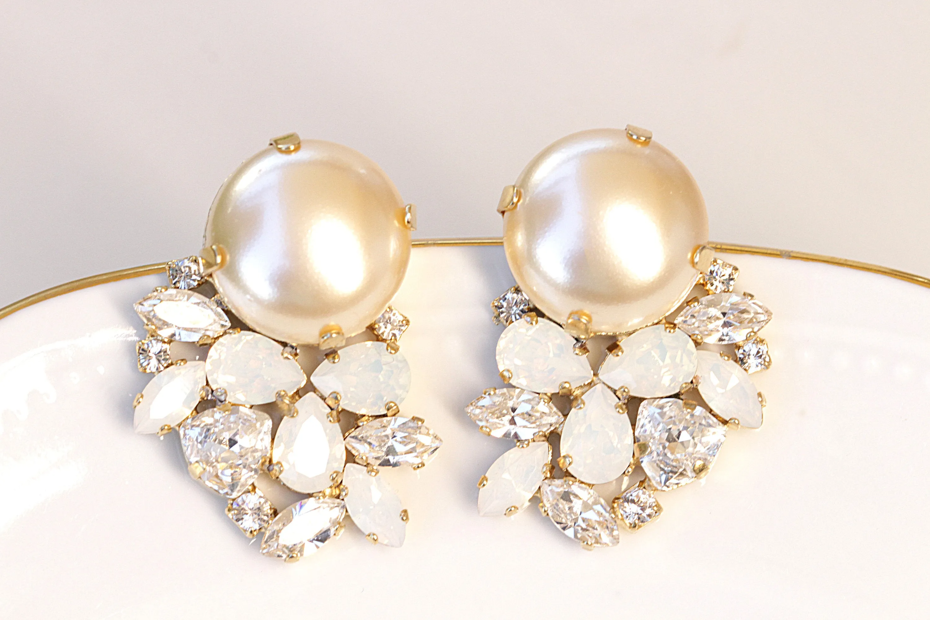 LARGE PEARL Cluster EARRINGS