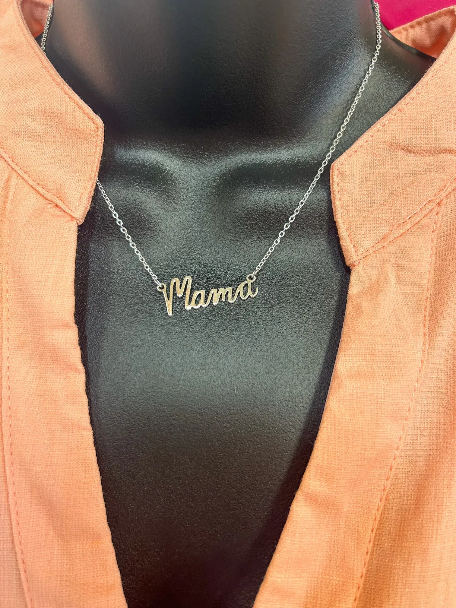 Mama Pendant Necklace