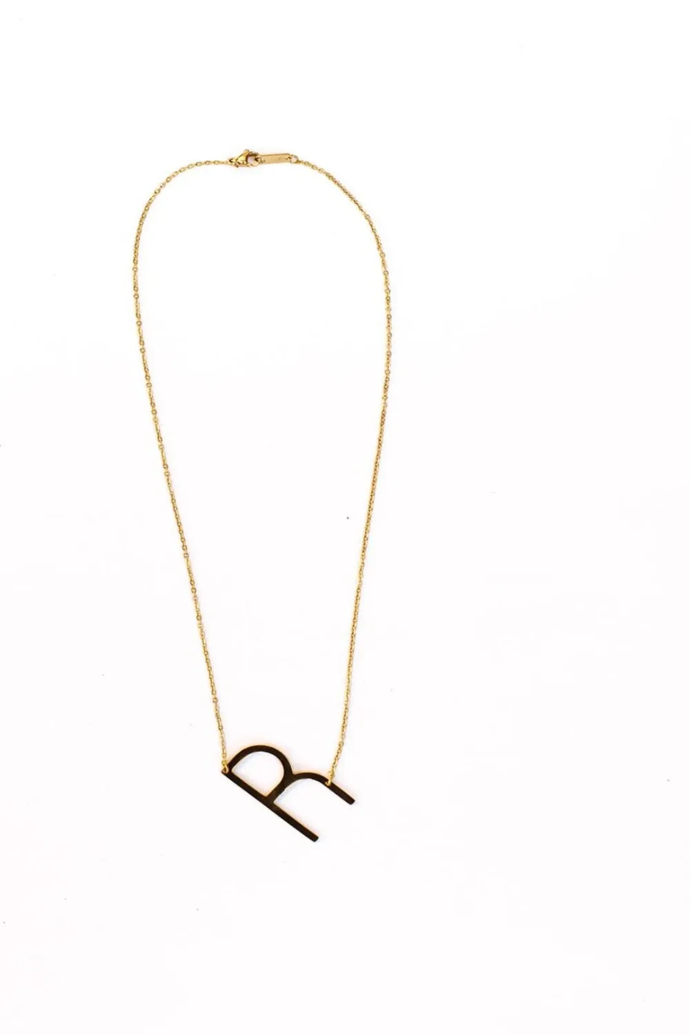 maran initial necklaces