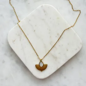 ROWAN Cream Shell Gold Pendant Necklace