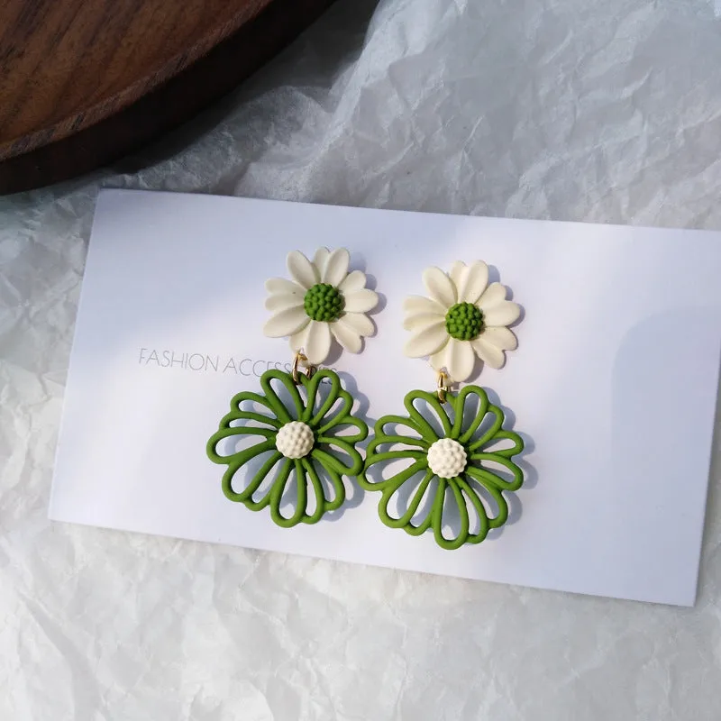 Silver Needle Small Flower Earrings Trendy Temperament Daisy