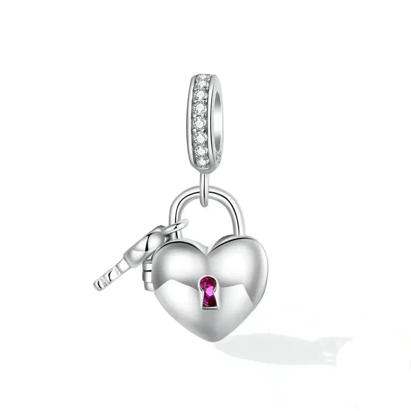 Sparking Heart Lock & Key Pendant with Diamond