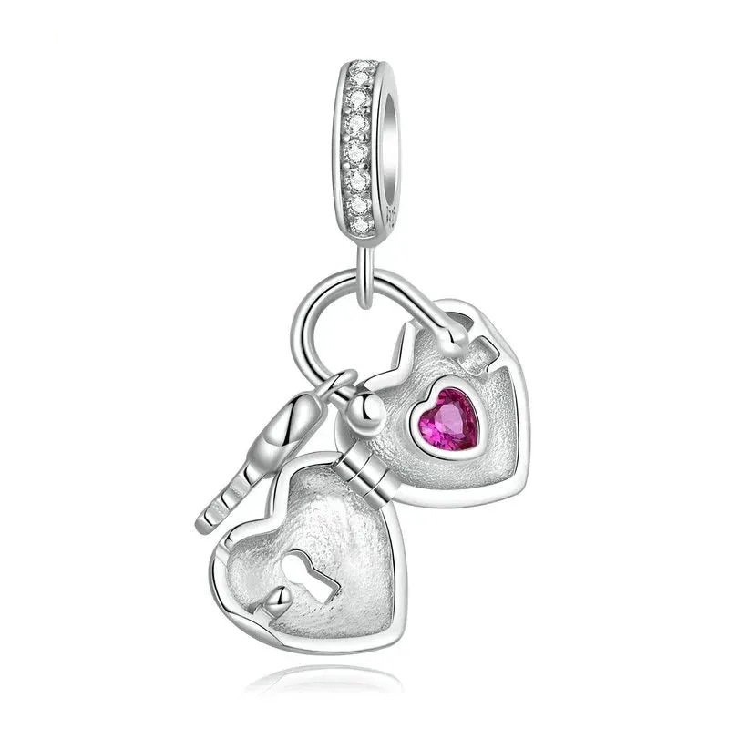 Sparking Heart Lock & Key Pendant with Diamond