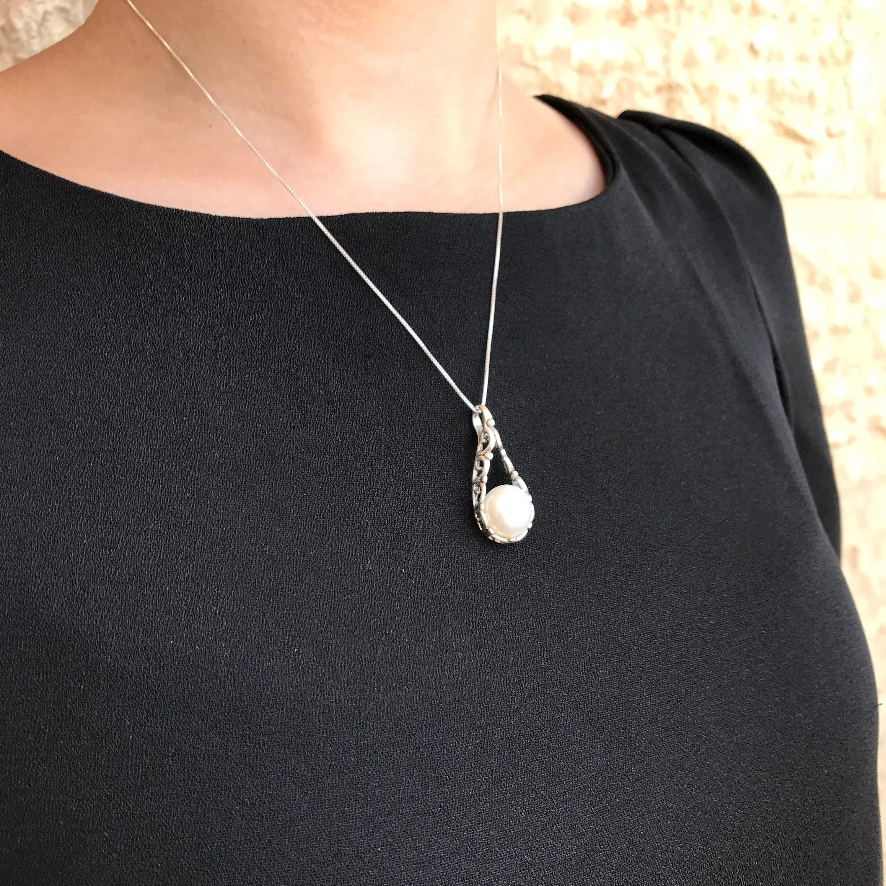 Vintage Pearl Necklace - Natural White Pearl Necklace - Statement Pearl Pendant