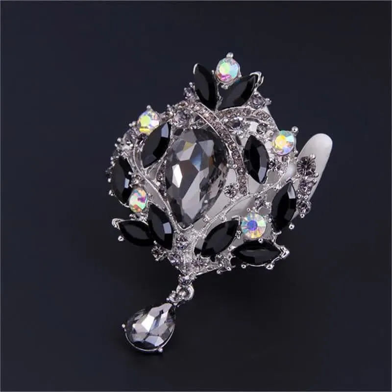 Women's Shiny Floral Bud Waterdrop Brooch